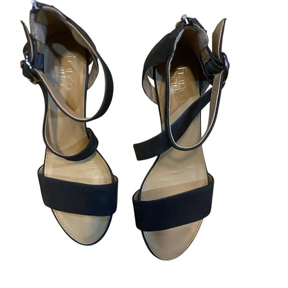 Franco Sarto black sandal size 9.5 leather upper double strap